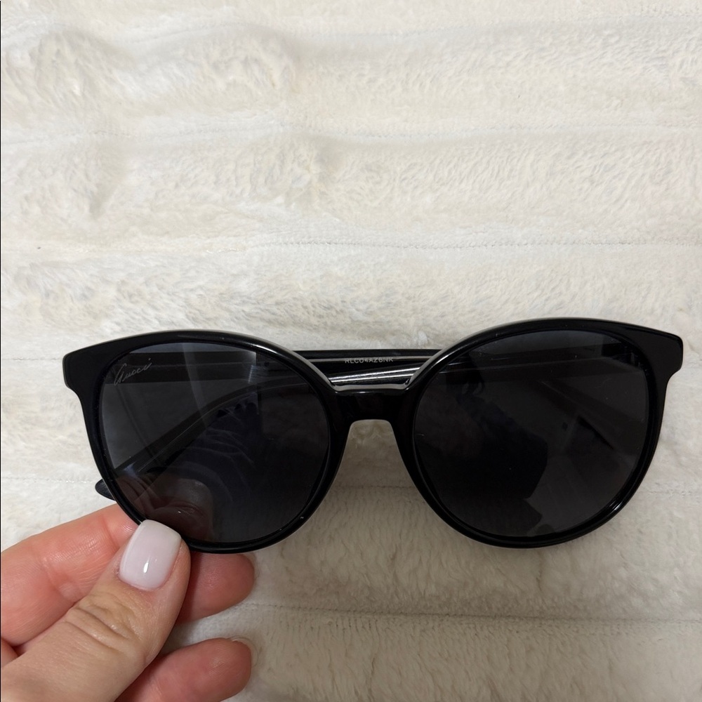 Gucci Classic Black Sunglasses